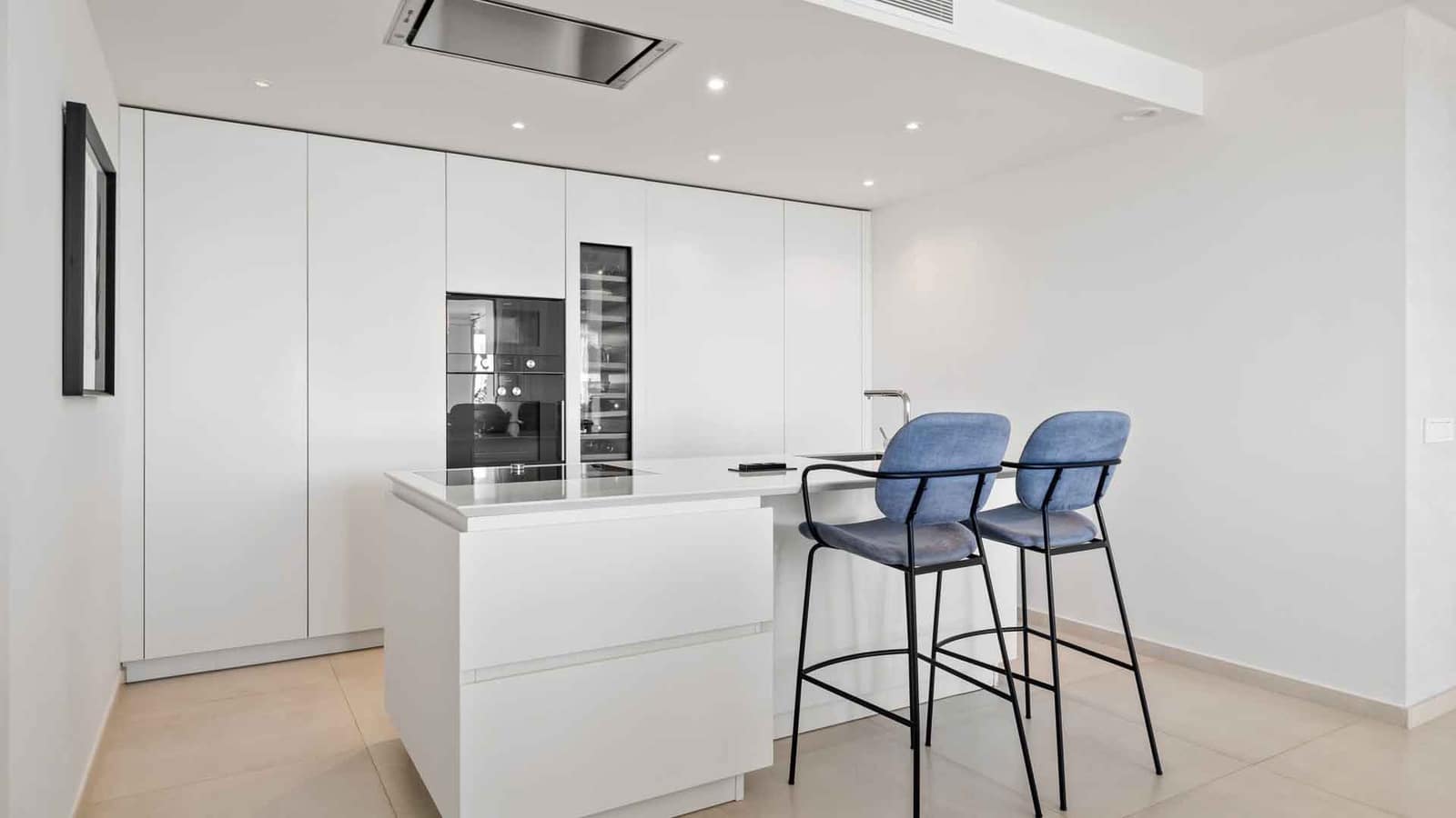 7 bedroom Apartment for sale in Nueva Andalucia with pool - € 4,300,000 (Ref: 8889230)