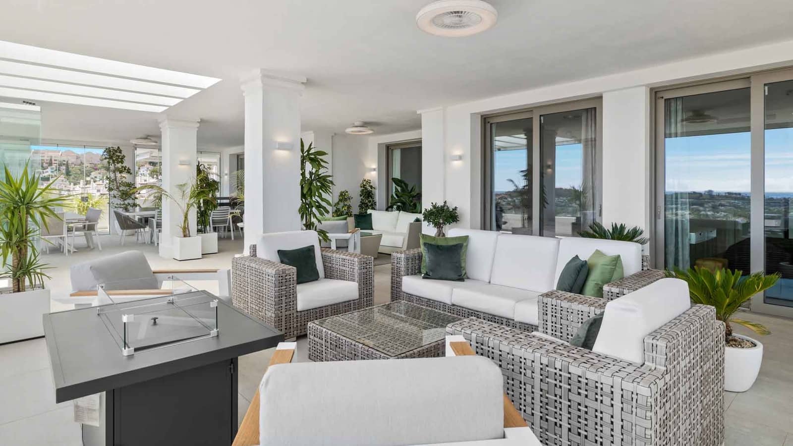 7 bedroom Apartment for sale in Nueva Andalucia with pool - € 4,300,000 (Ref: 8889230)