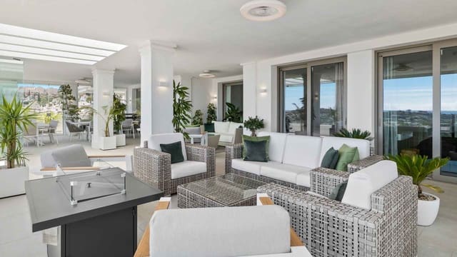 7 chambre Appartement à vendre à Nueva Andalucía Centro, Marbella avec piscine - 4 300 000 € (Ref: 8889230)