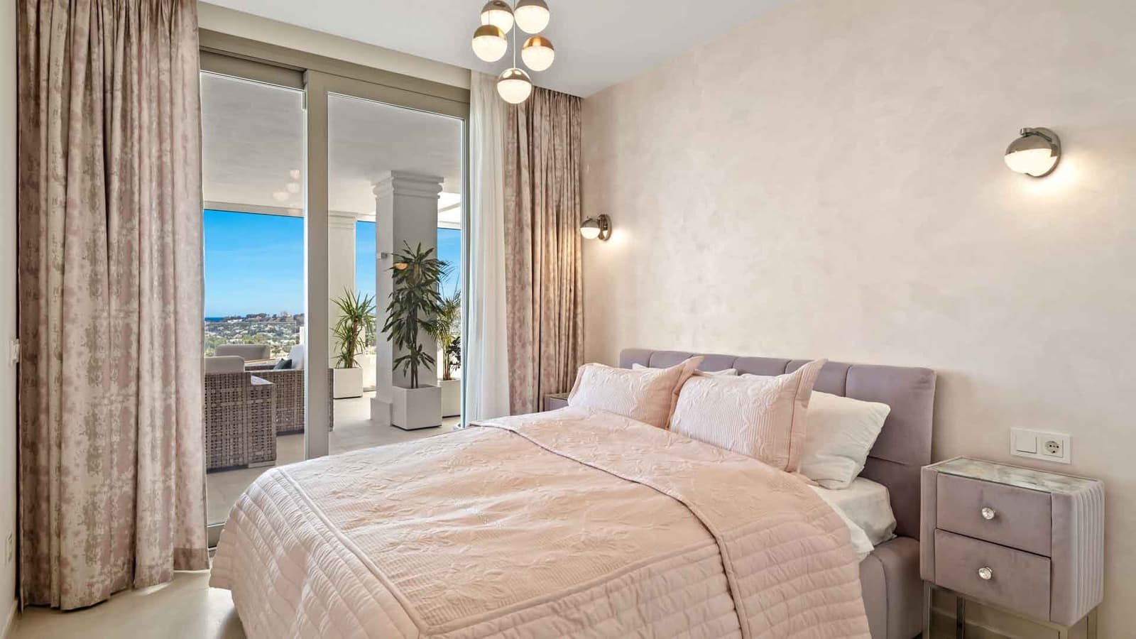 7 bedroom Apartment for sale in Nueva Andalucia with pool - € 4,300,000 (Ref: 8889230)