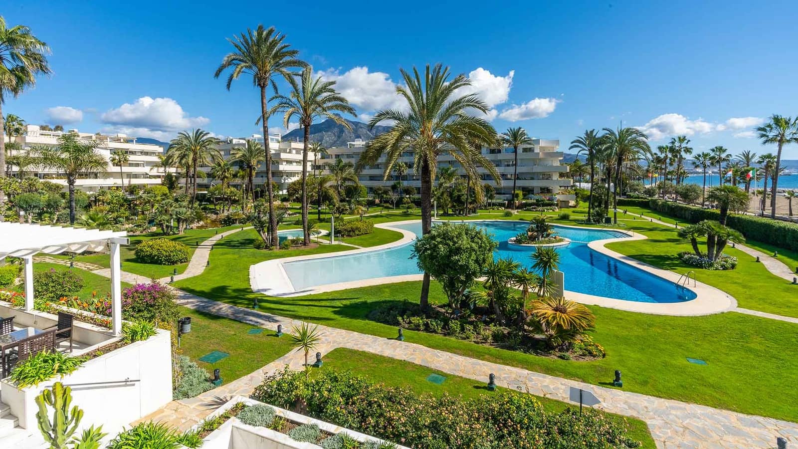 3 soveværelse Lejlighed til salg i Puerto Banus med swimmingpool - € 2.400.000 (Ref: 8894962)
