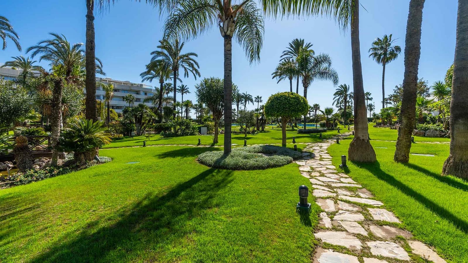 3 soveværelse Lejlighed til salg i Puerto Banus med swimmingpool - € 2.400.000 (Ref: 8894962)