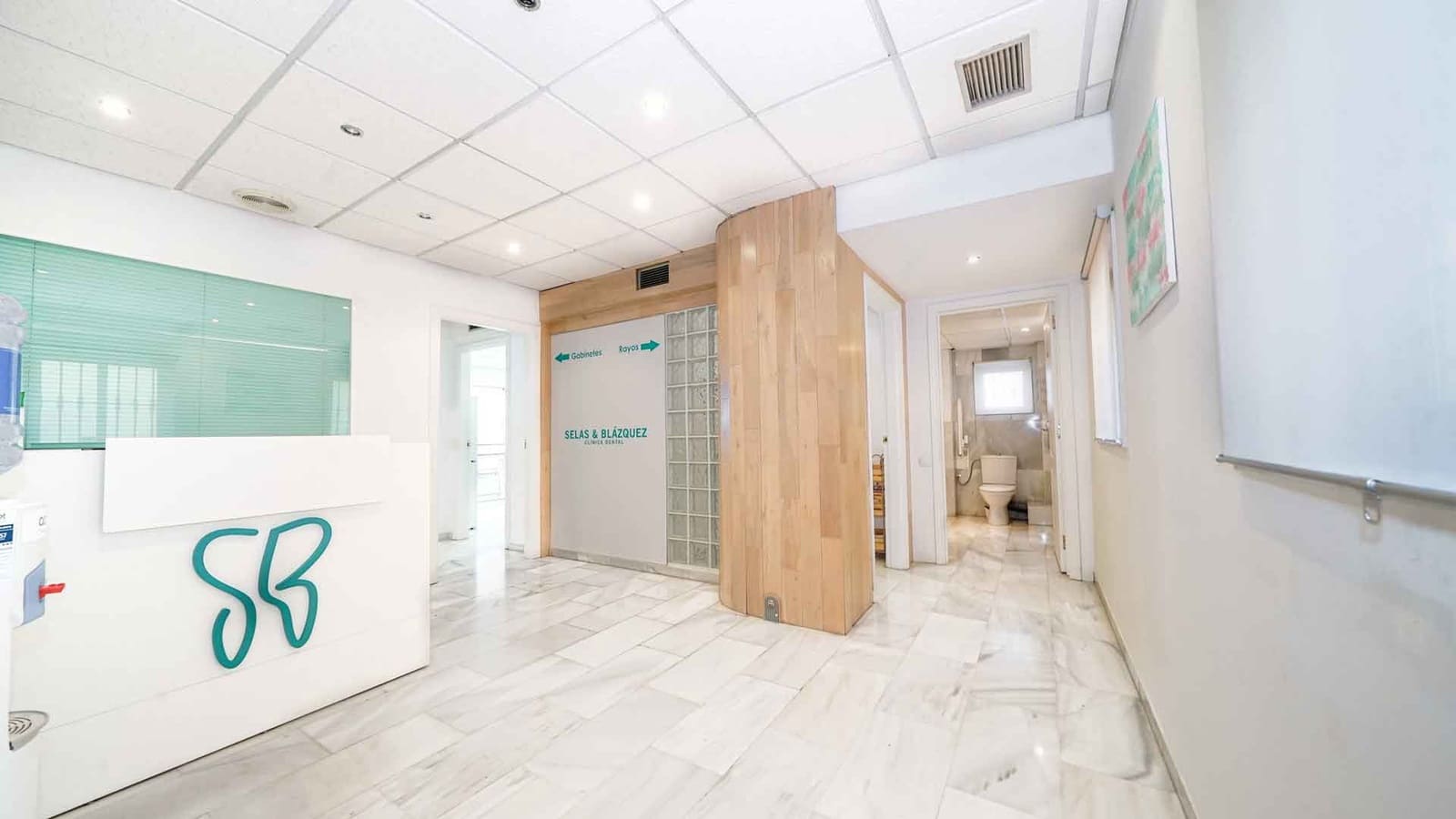 Business for sale in Marbella - € 595,000 (Ref: 8896565)