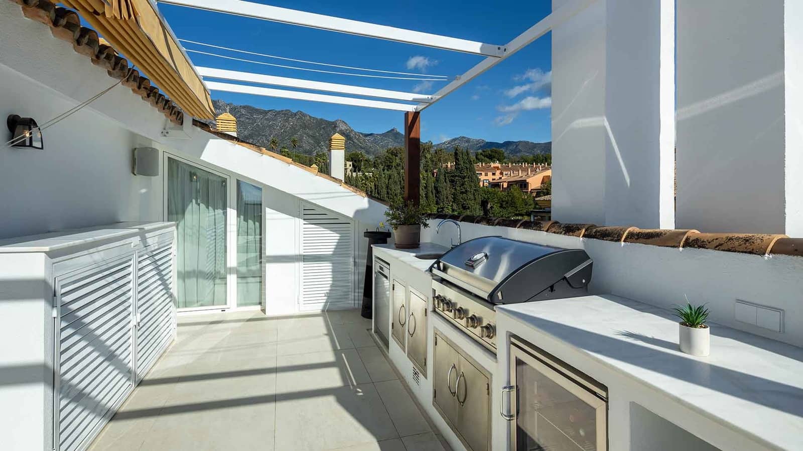 5 soveværelse Penthouse til salg i Golden Mile med swimmingpool - € 2.695.000 (Ref: 8900239)