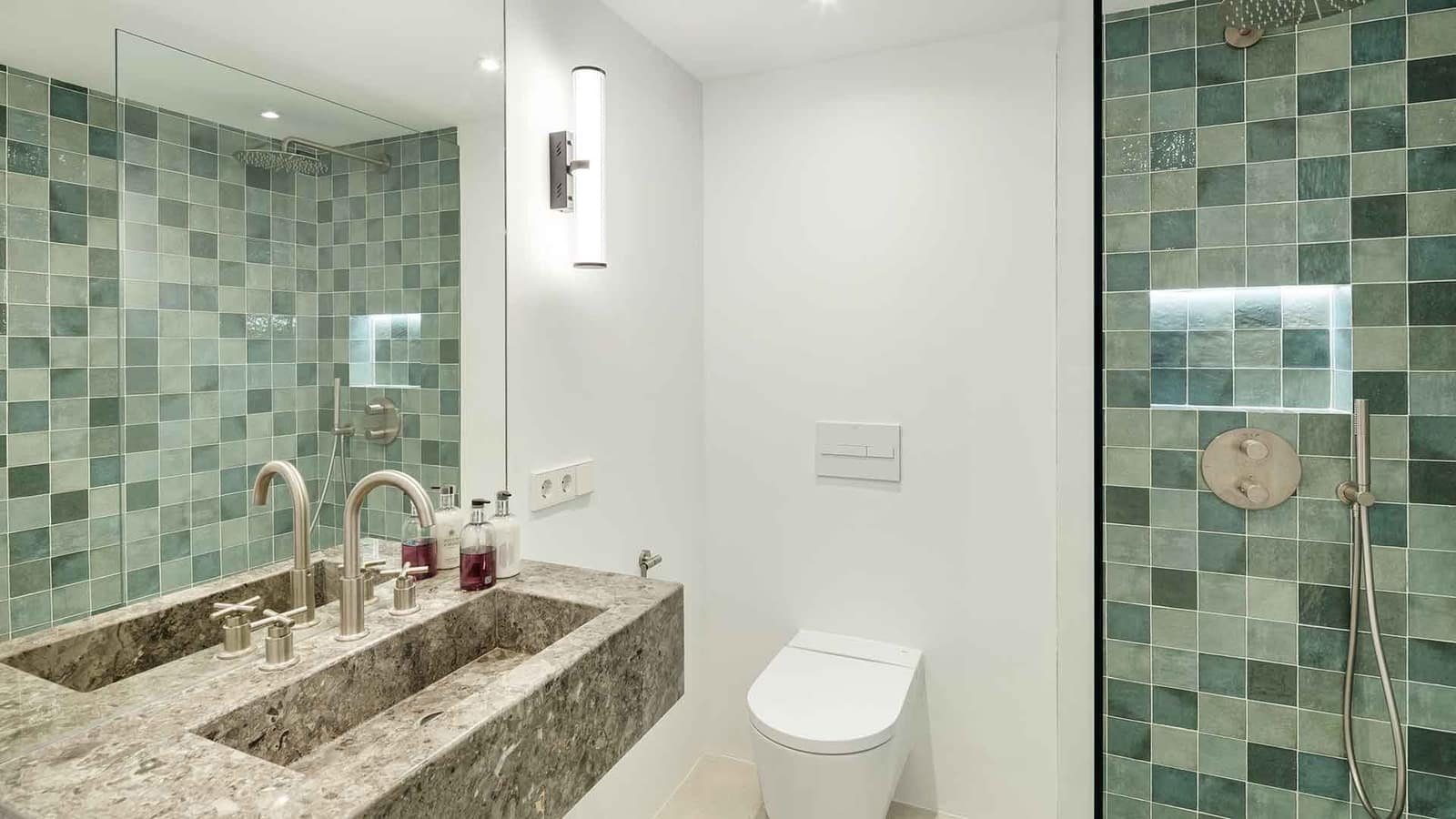 5 soveværelse Penthouse til salg i Golden Mile med swimmingpool - € 2.695.000 (Ref: 8900239)