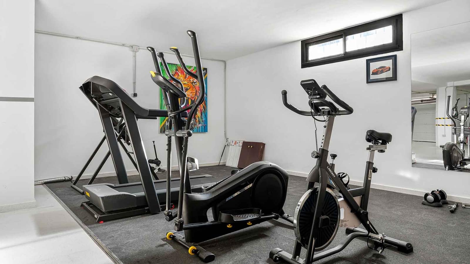 5 bedroom Villa for sale in Nueva Andalucia with pool - € 4,500,000 (Ref: 8917845)