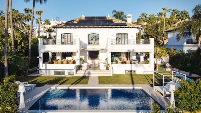 5 makuuhuone Huvila myytävänä paikassa Nueva Andalucía Centro, Marbella mukana uima-altaan - 4 500 000 € (Ref: 8917845)