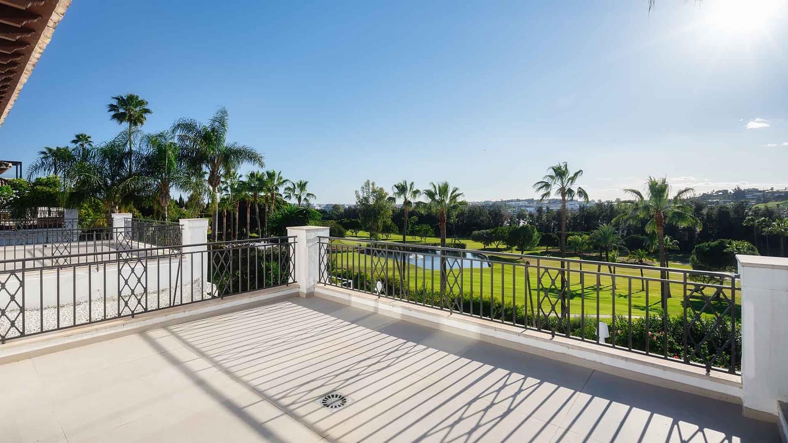 5 bedroom Villa for sale in Nueva Andalucia with pool - € 4,500,000 (Ref: 8917845)