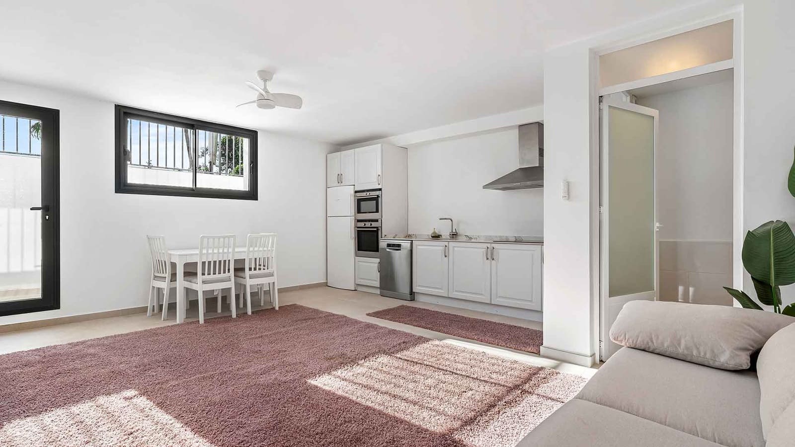 5 bedroom Villa for sale in Nueva Andalucia with pool - € 4,500,000 (Ref: 8917845)