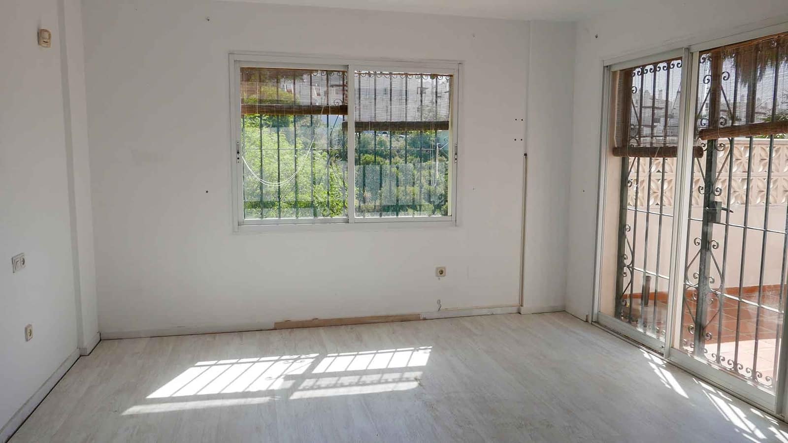 4 sypialnia Willa na sprzedaż w Nueva Andalucia z basenem - 2 395 000 € (Ref: 8928933)