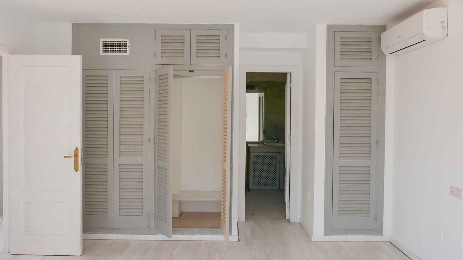 4 sypialnia Willa na sprzedaż w Nueva Andalucia z basenem - 2 395 000 € (Ref: 8928933)