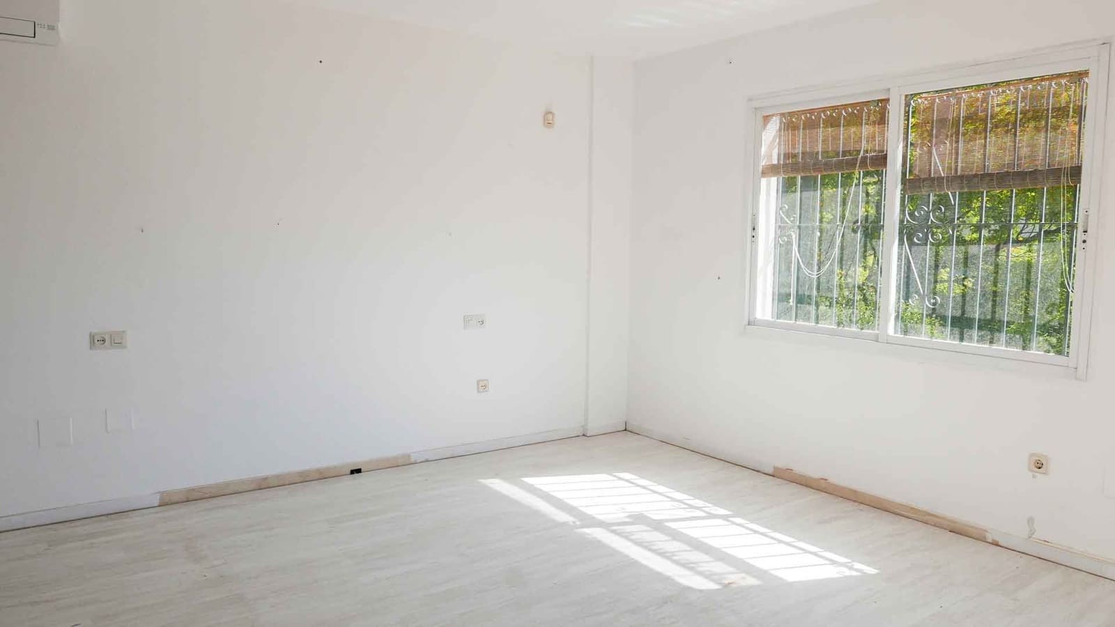 4 sypialnia Willa na sprzedaż w Nueva Andalucia z basenem - 2 395 000 € (Ref: 8928933)