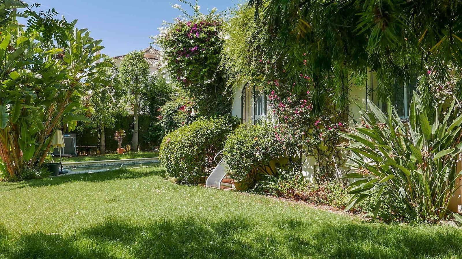 4 sypialnia Willa na sprzedaż w Nueva Andalucia z basenem - 2 395 000 € (Ref: 8928933)