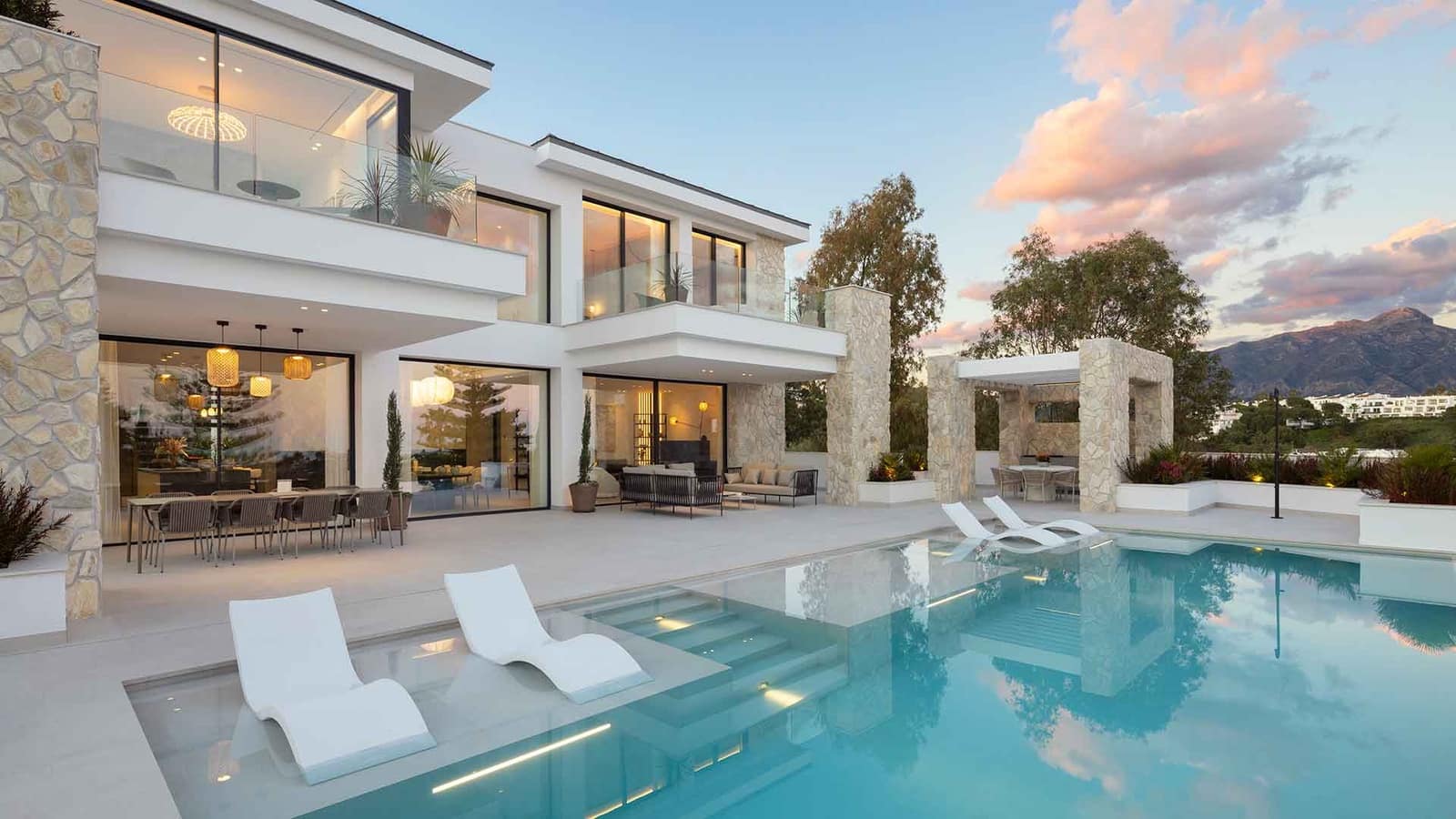 5 soveværelse Villa til salg i La Quinta med swimmingpool - € 5.750.000 (Ref: 8928934)