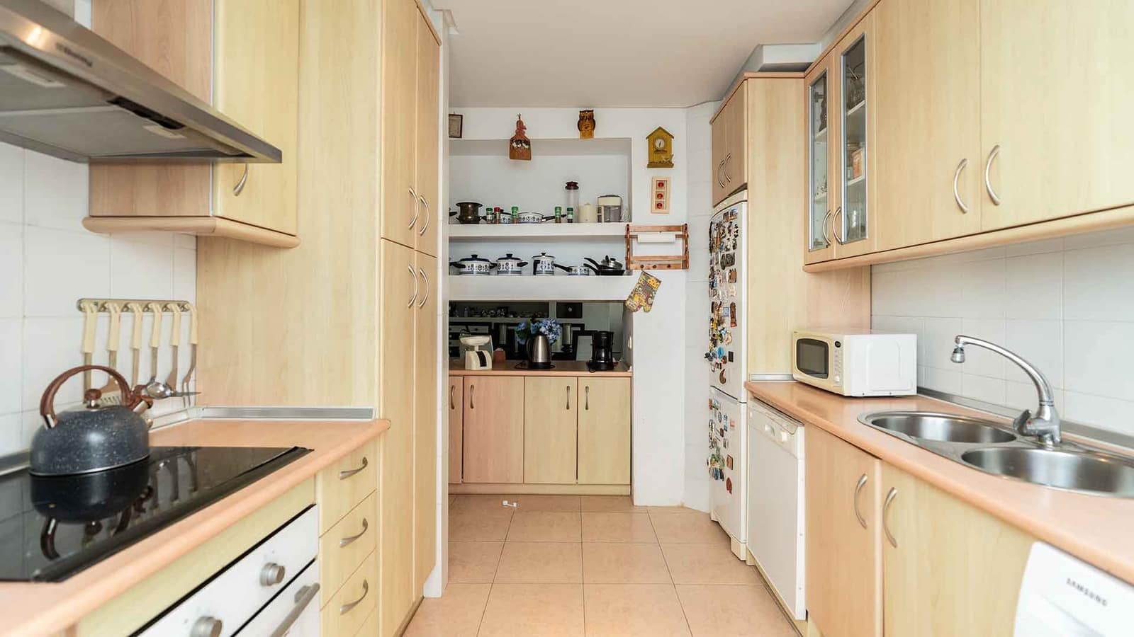 3 soveværelse Byhus til salg i Golden Mile med swimmingpool - € 865.000 (Ref: 8952699)