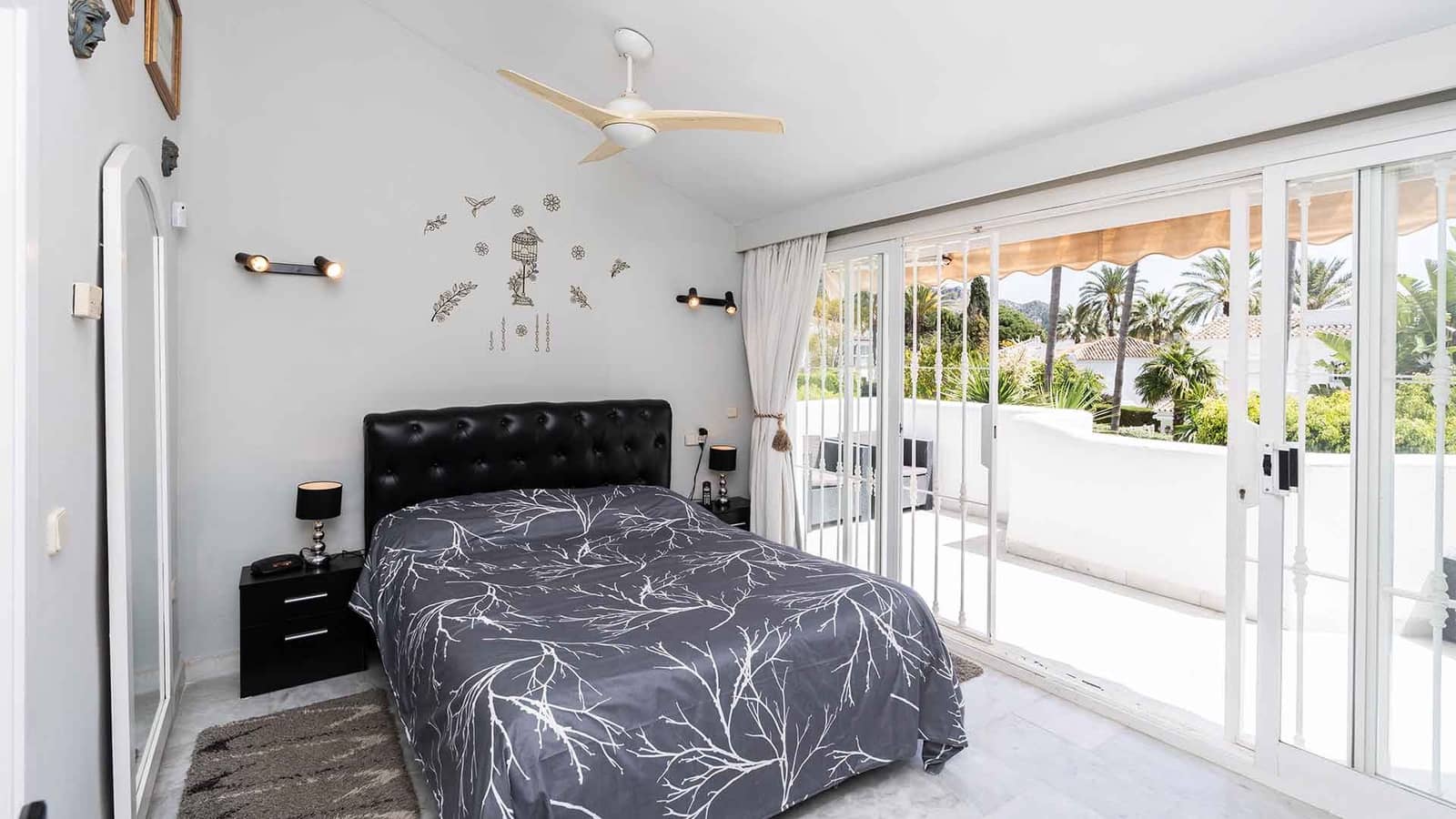 3 soveværelse Byhus til salg i Golden Mile med swimmingpool - € 865.000 (Ref: 8952699)