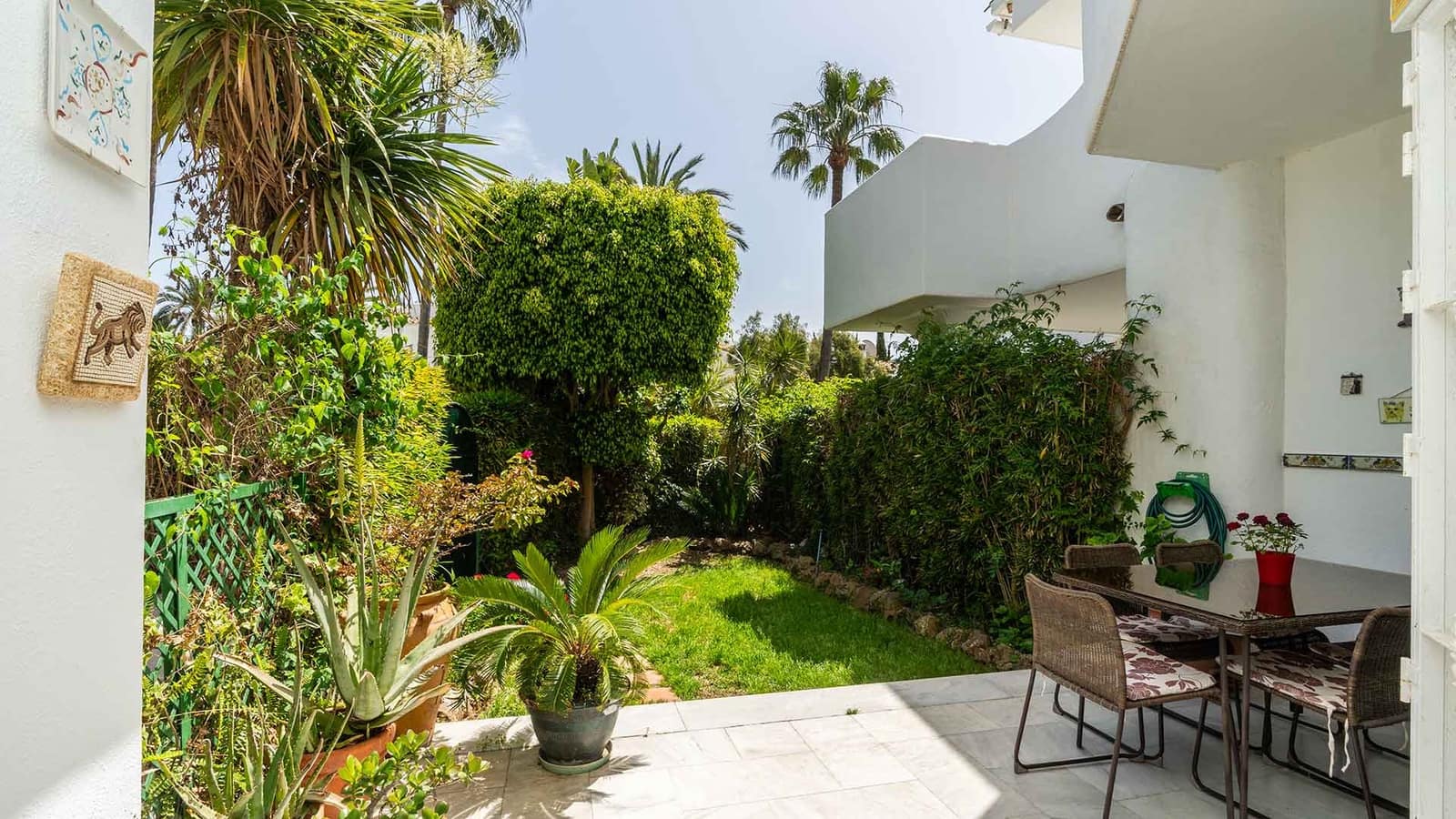 3 soveværelse Byhus til salg i Golden Mile med swimmingpool - € 865.000 (Ref: 8952699)