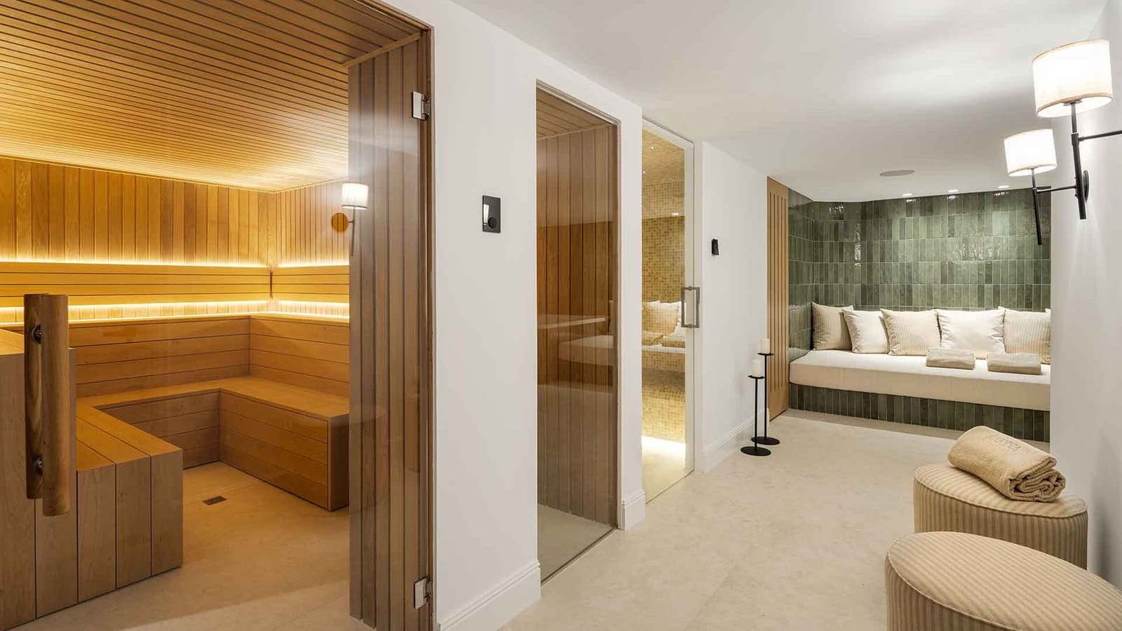 5 soverom Villa til salgs i Nueva Andalucia med svømmebasseng - € 8 595 000 (Ref: 8968444)