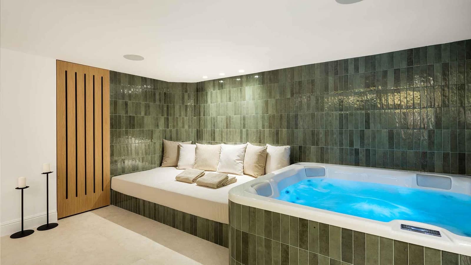 5 soverom Villa til salgs i Nueva Andalucia med svømmebasseng - € 8 595 000 (Ref: 8968444)