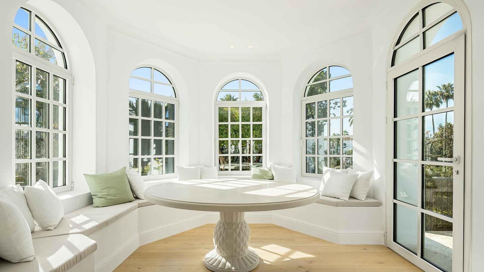 5 soverom Villa til salgs i Nueva Andalucia med svømmebasseng - € 8 595 000 (Ref: 8968444)