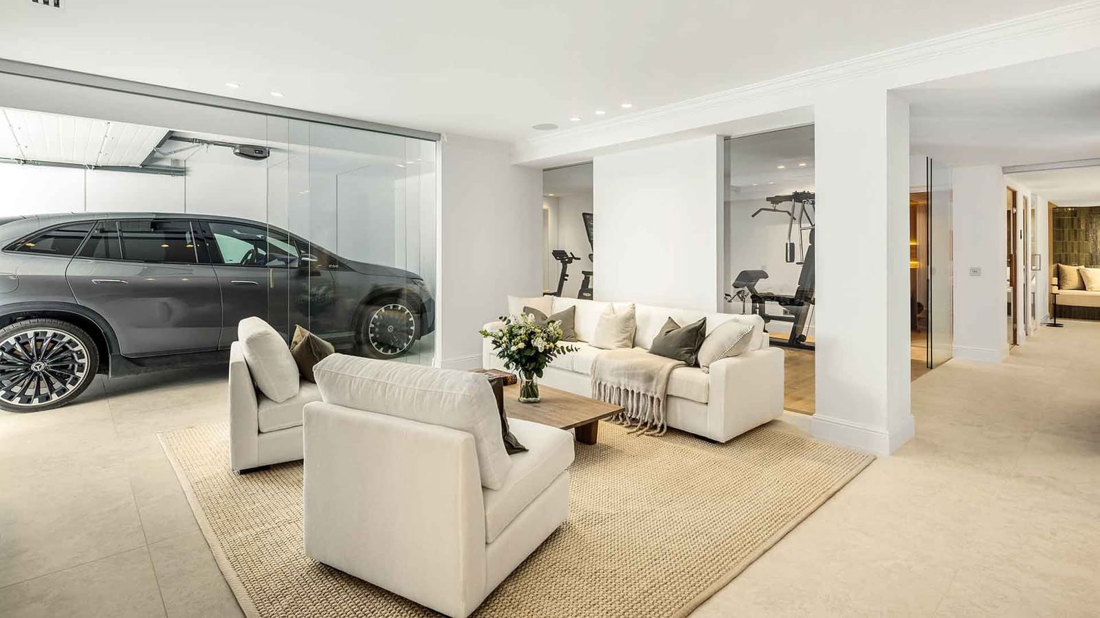 5 soverom Villa til salgs i Nueva Andalucia med svømmebasseng - € 8 595 000 (Ref: 8968444)