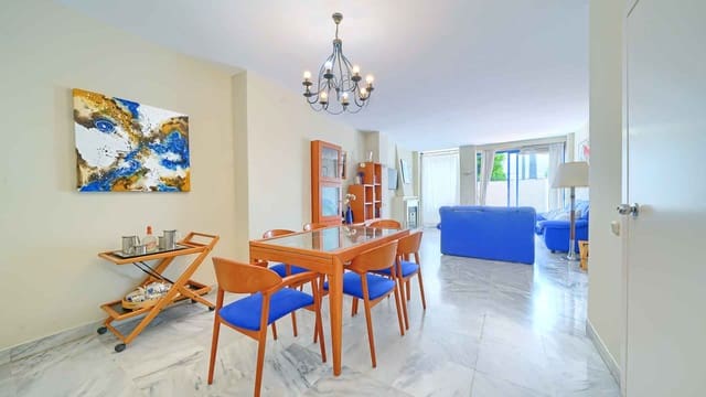 3 slaapkamer Appartement te koop in Playa Bajadilla - Puertos, Marbella met zwembad - € 775.000 (Ref: 8968445)