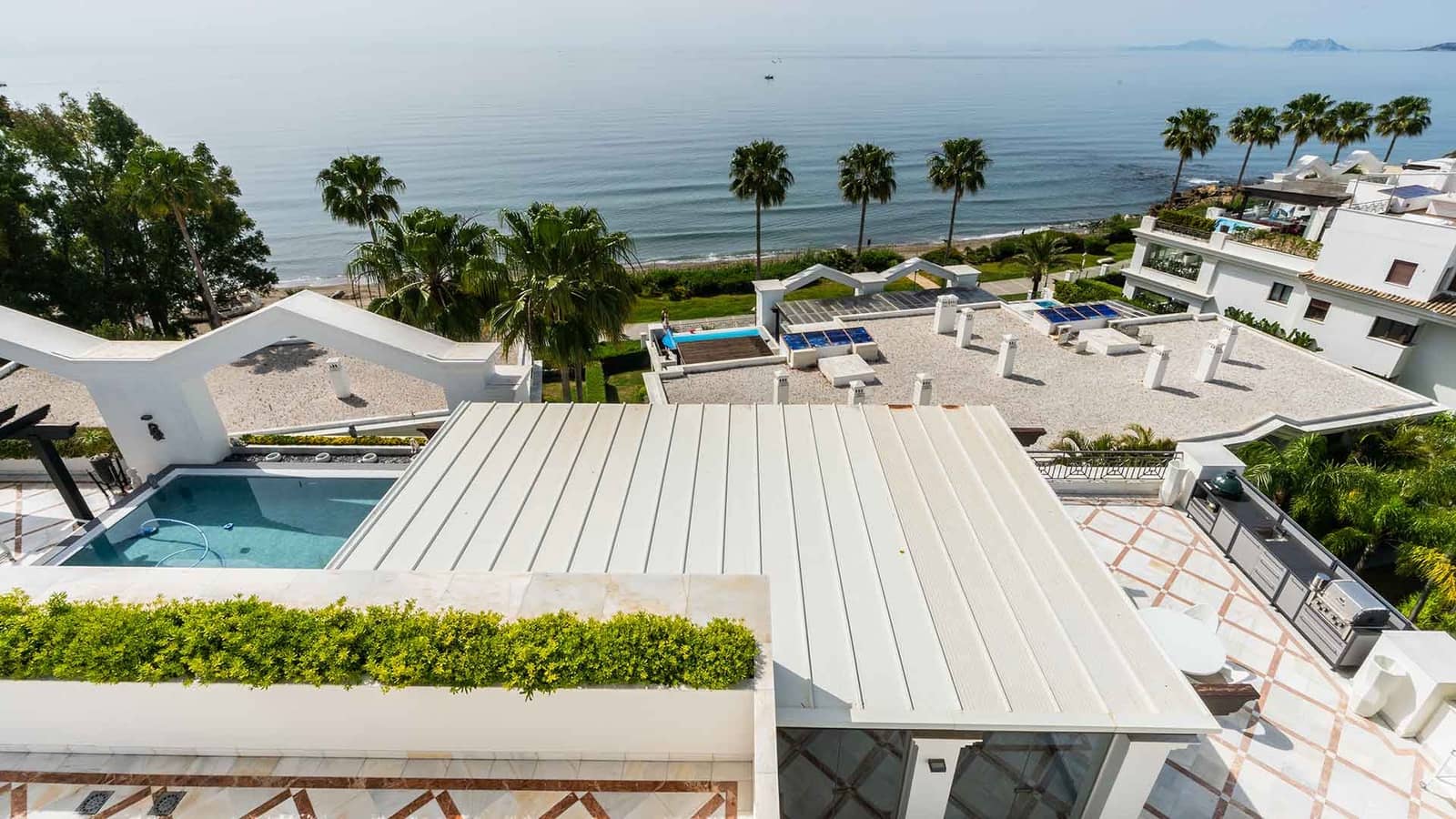 5 sypialnia Penthouse na sprzedaż w Estepona z basenem - 5 980 000 € (Ref: 8970490)