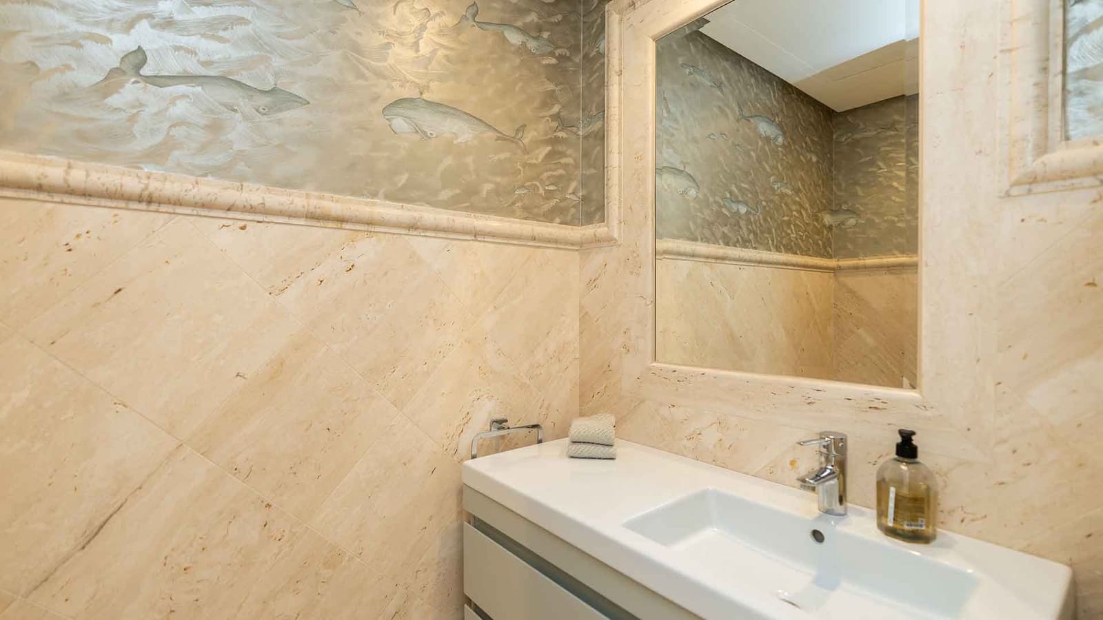 5 sypialnia Penthouse na sprzedaż w Estepona z basenem - 5 980 000 € (Ref: 8970490)