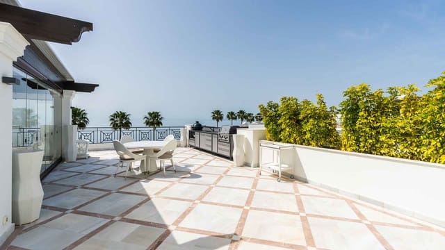 5 quarto Penthouse para venda em Centro, Estepona com piscina - 5 980 000 € (Ref: 8970490)