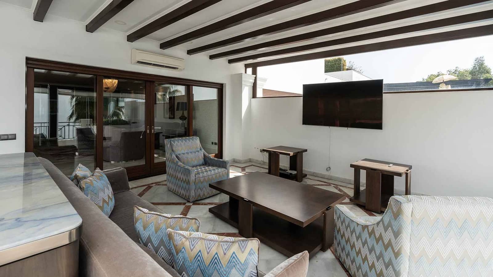 5 sypialnia Penthouse na sprzedaż w Estepona z basenem - 5 980 000 € (Ref: 8970490)