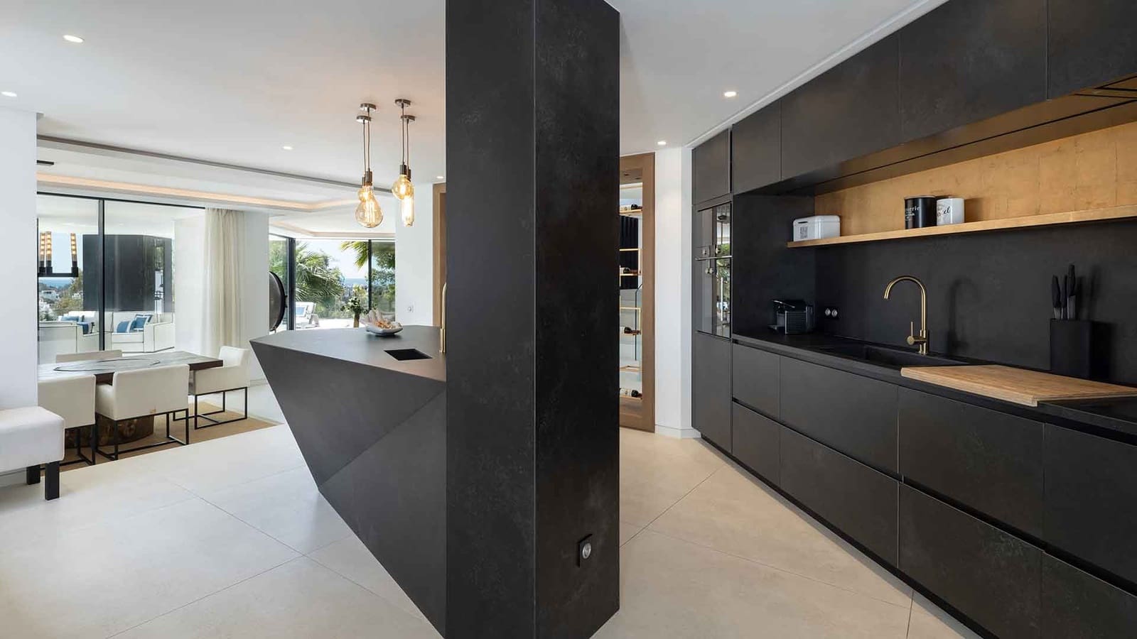 5 sovrum Villa till salu i Benahavis med pool - 5 895 000 € (Ref: 8980254)