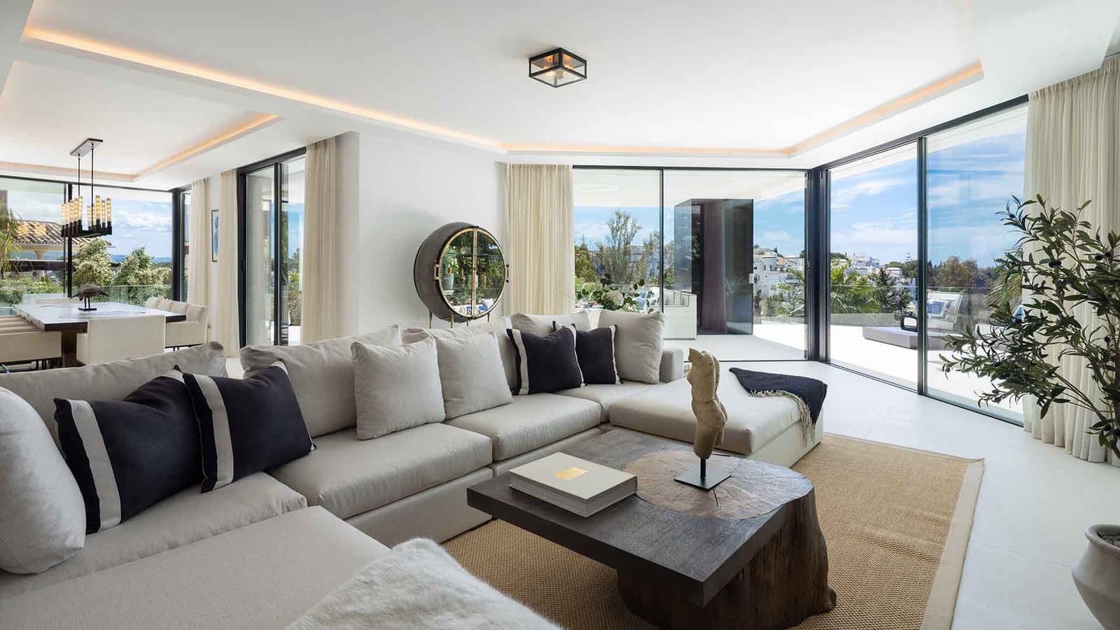 5 sovrum Villa till salu i Benahavis med pool - 5 895 000 € (Ref: 8980254)