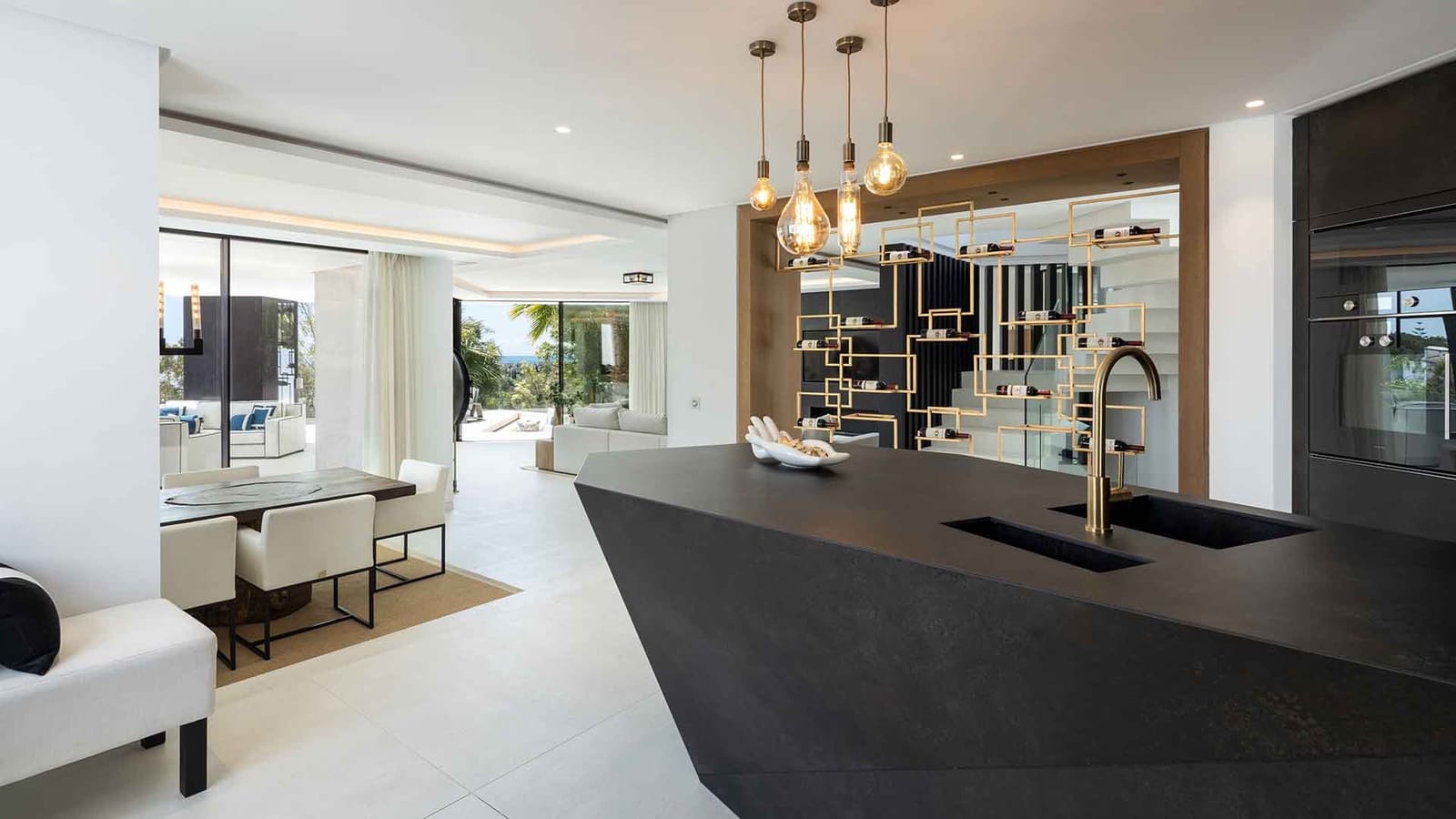 5 sovrum Villa till salu i Benahavis med pool - 5 895 000 € (Ref: 8980254)