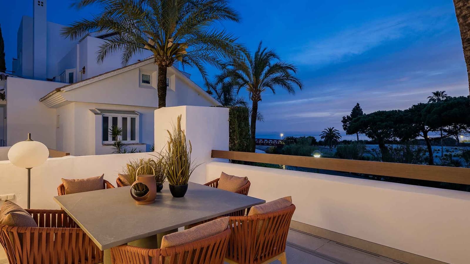 3 sovrum Lägenhet till salu i Los Monteros med pool - 2 250 000 € (Ref: 8980255)