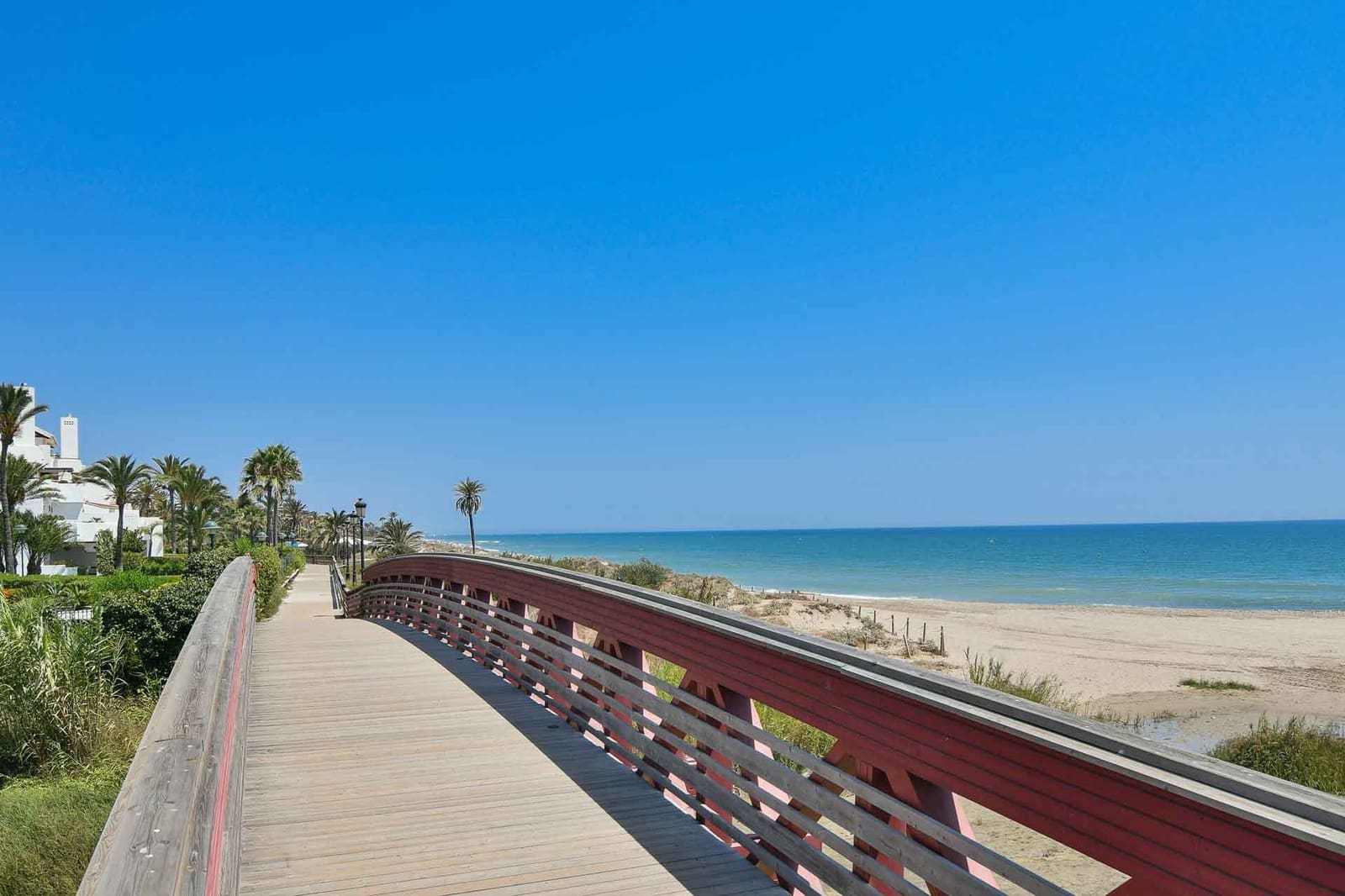 3 sovrum Lägenhet till salu i Los Monteros med pool - 2 250 000 € (Ref: 8980255)