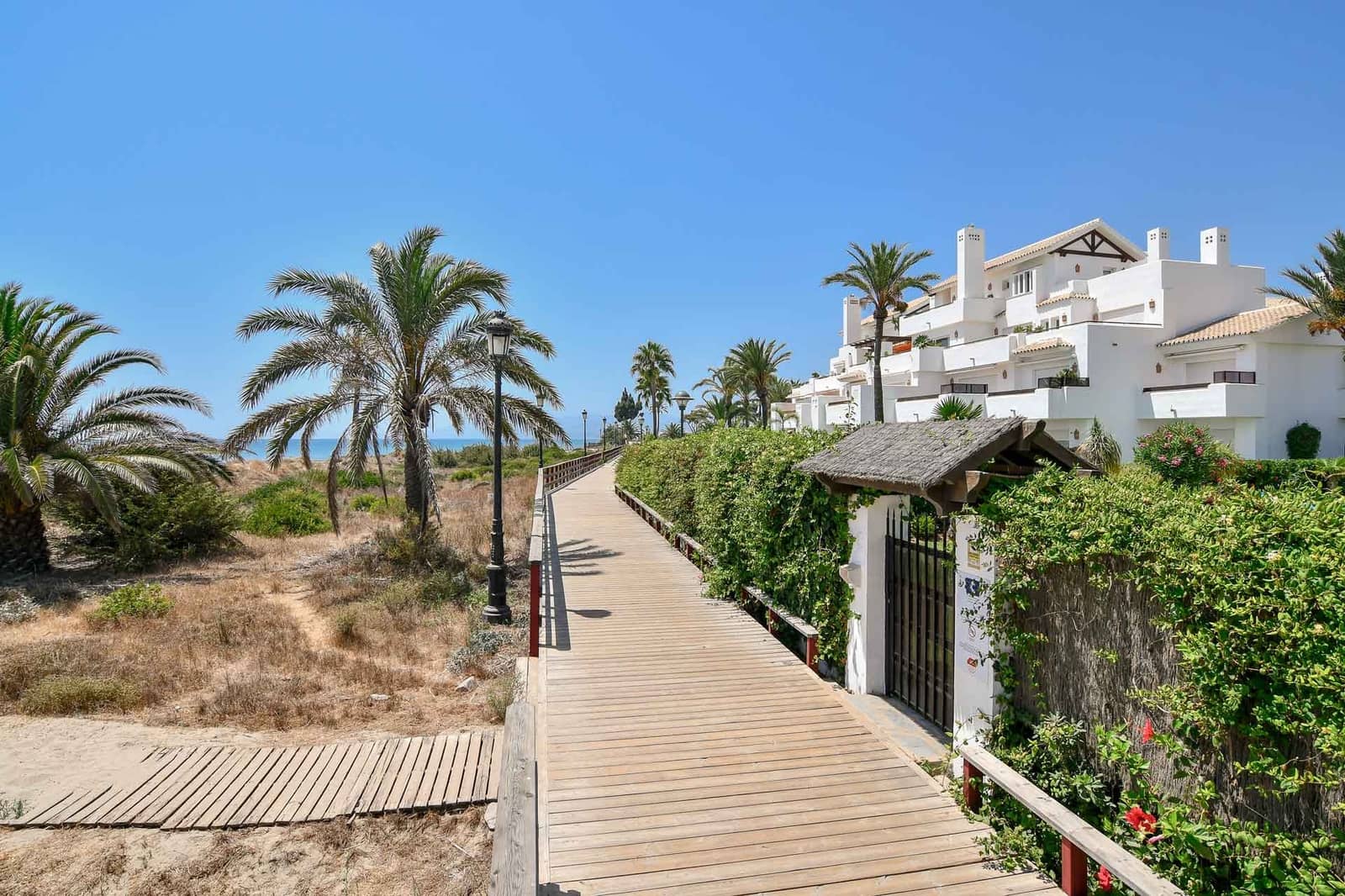 3 sovrum Lägenhet till salu i Los Monteros med pool - 2 250 000 € (Ref: 8980255)