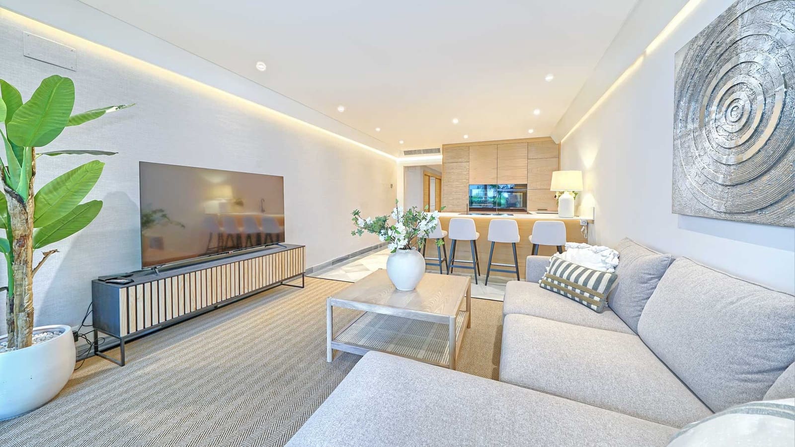 2 sypialnia Apartament na sprzedaż w Marbella z basenem - 995 000 € (Ref: 8988319)