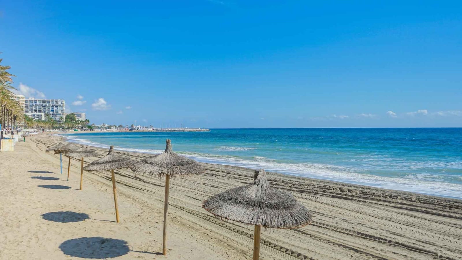 2 sypialnia Apartament na sprzedaż w Marbella z basenem - 995 000 € (Ref: 8988319)