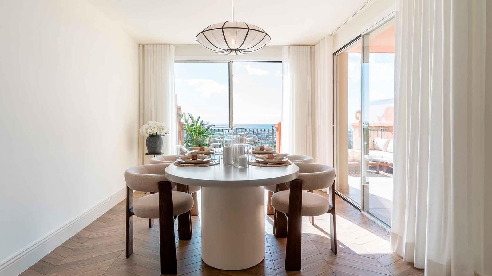 Leilighet til salgs i Monte Halcones med svømmebasseng - € 1 295 000 (Ref: 8993890)