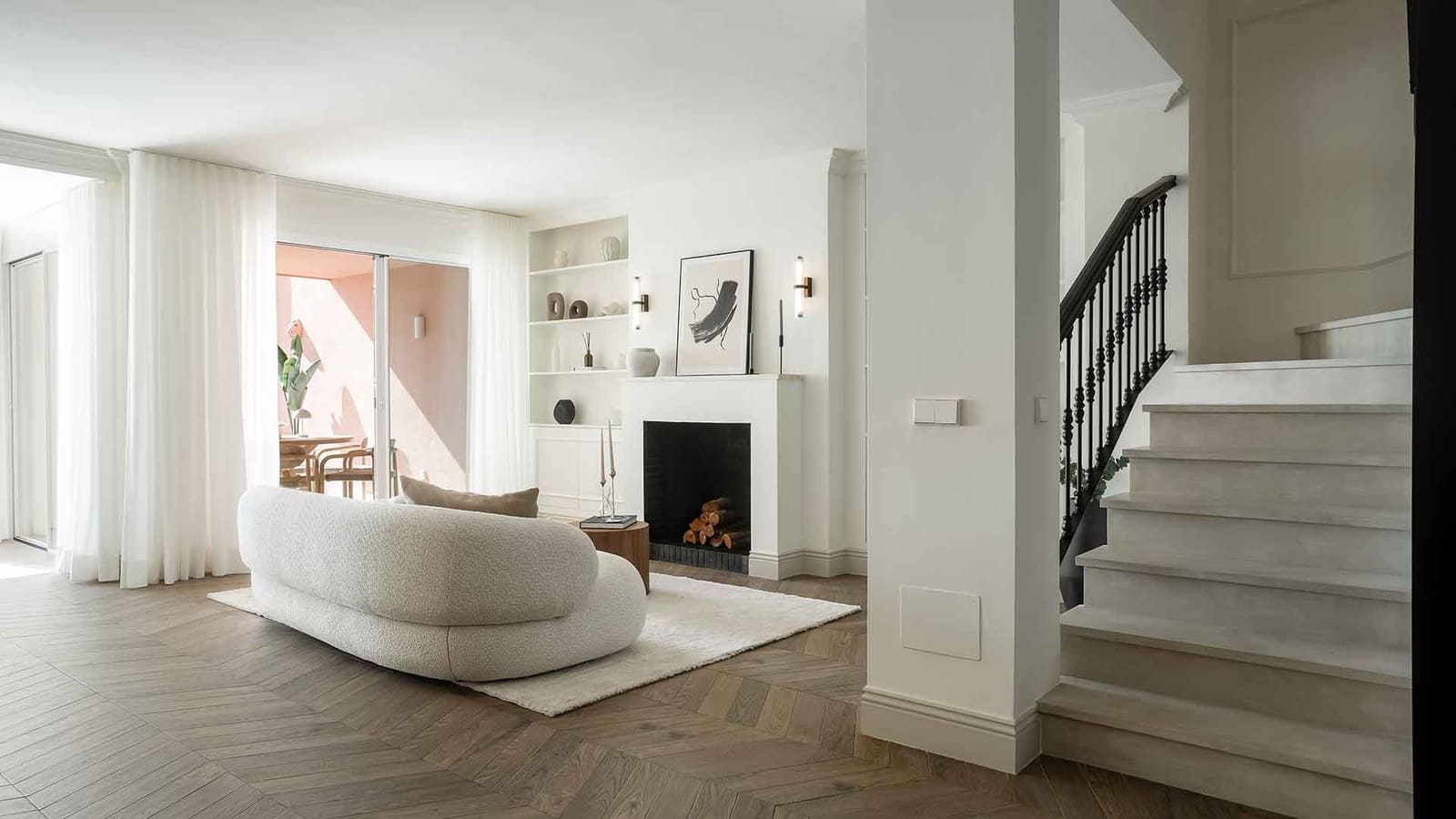 Leilighet til salgs i Monte Halcones med svømmebasseng - € 1 295 000 (Ref: 8993890)