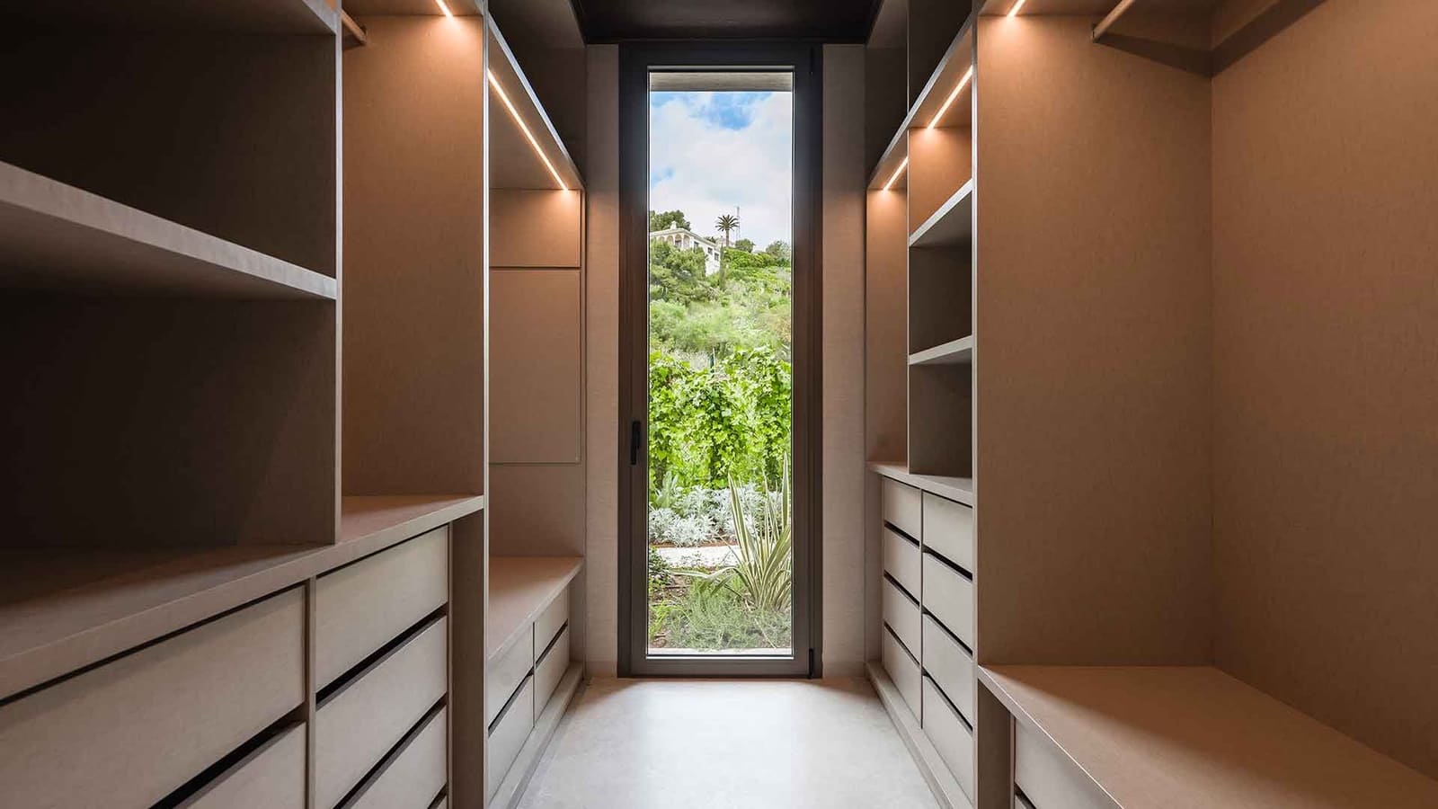 5 soverom Villa til salgs i Benahavis med svømmebasseng - € 4 990 000 (Ref: 8998773)