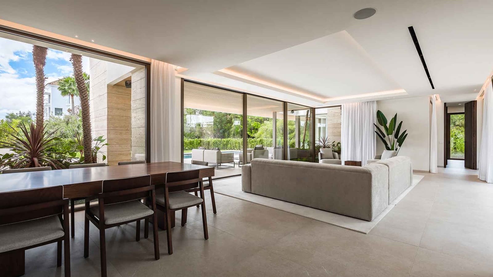 5 soverom Villa til salgs i Benahavis med svømmebasseng - € 4 990 000 (Ref: 8998773)