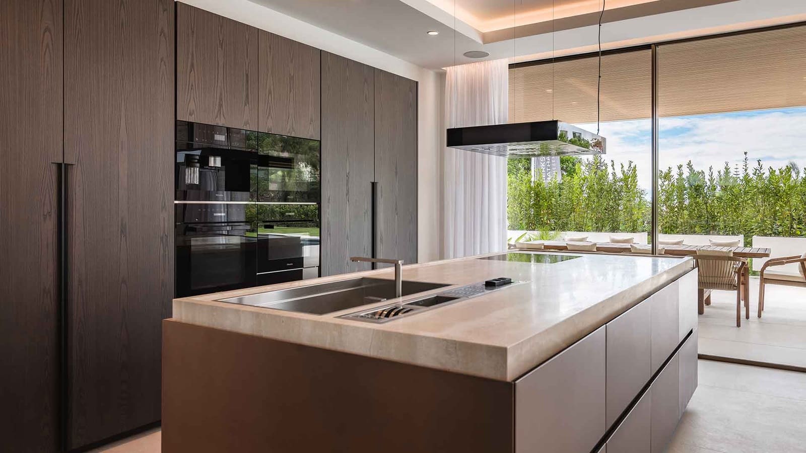 5 soverom Villa til salgs i Benahavis med svømmebasseng - € 4 990 000 (Ref: 8998773)