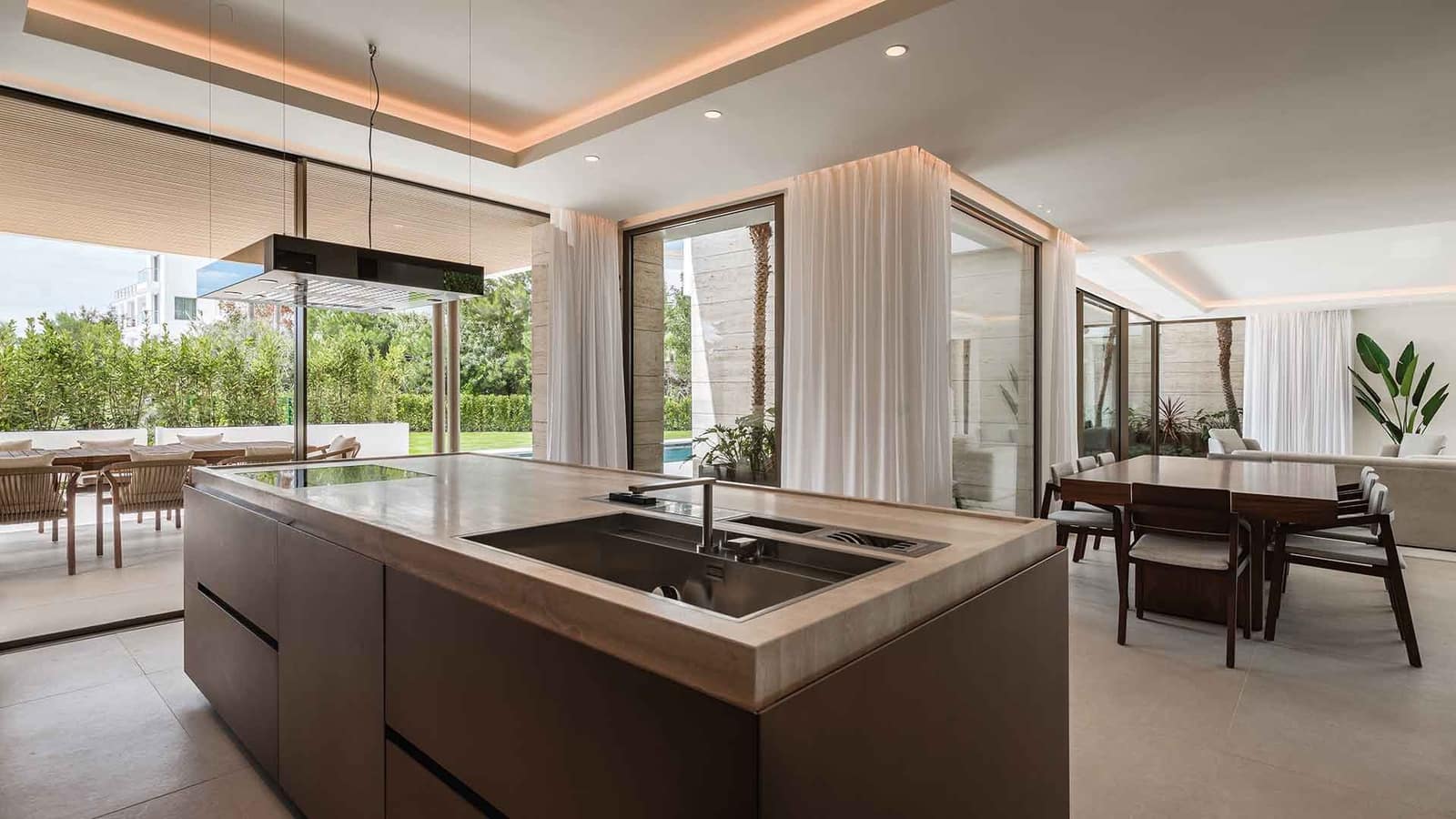 5 soverom Villa til salgs i Benahavis med svømmebasseng - € 4 990 000 (Ref: 8998773)