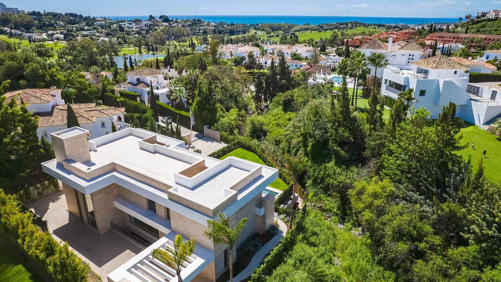 5 soverom Villa til salgs i Benahavis med svømmebasseng - € 4 990 000 (Ref: 8998773)