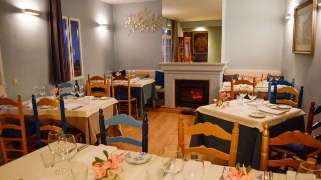 2 sovrum Restaurang/Bar till salu i Lomas De Marbella, Marbella - 1 250 000 € (Ref: 9005047)