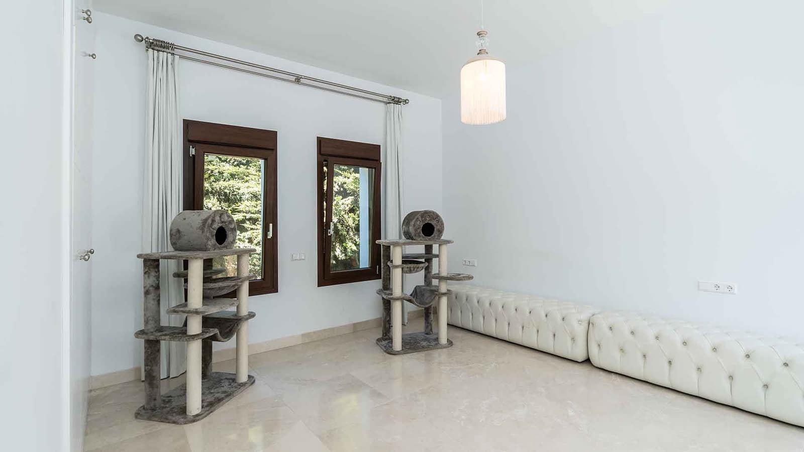 6 slaapkamer Villa te koop in Guadalmina met zwembad - € 4.995.000 (Ref: 9005048)