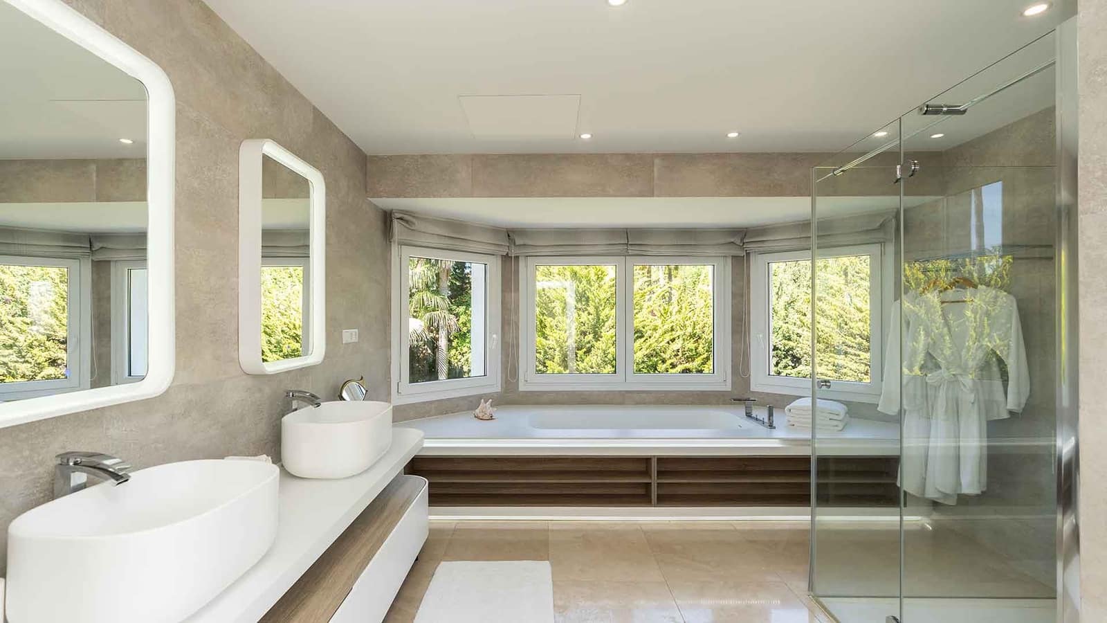 6 slaapkamer Villa te koop in Guadalmina met zwembad - € 4.995.000 (Ref: 9005048)