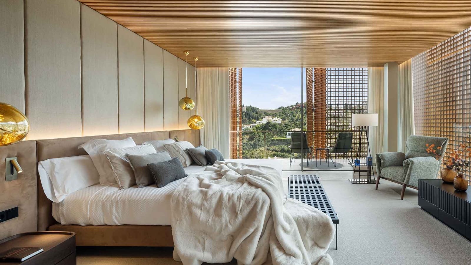 7 soverom Villa til salgs i El Madronal med svømmebasseng - € 10 800 000 (Ref: 9007186)