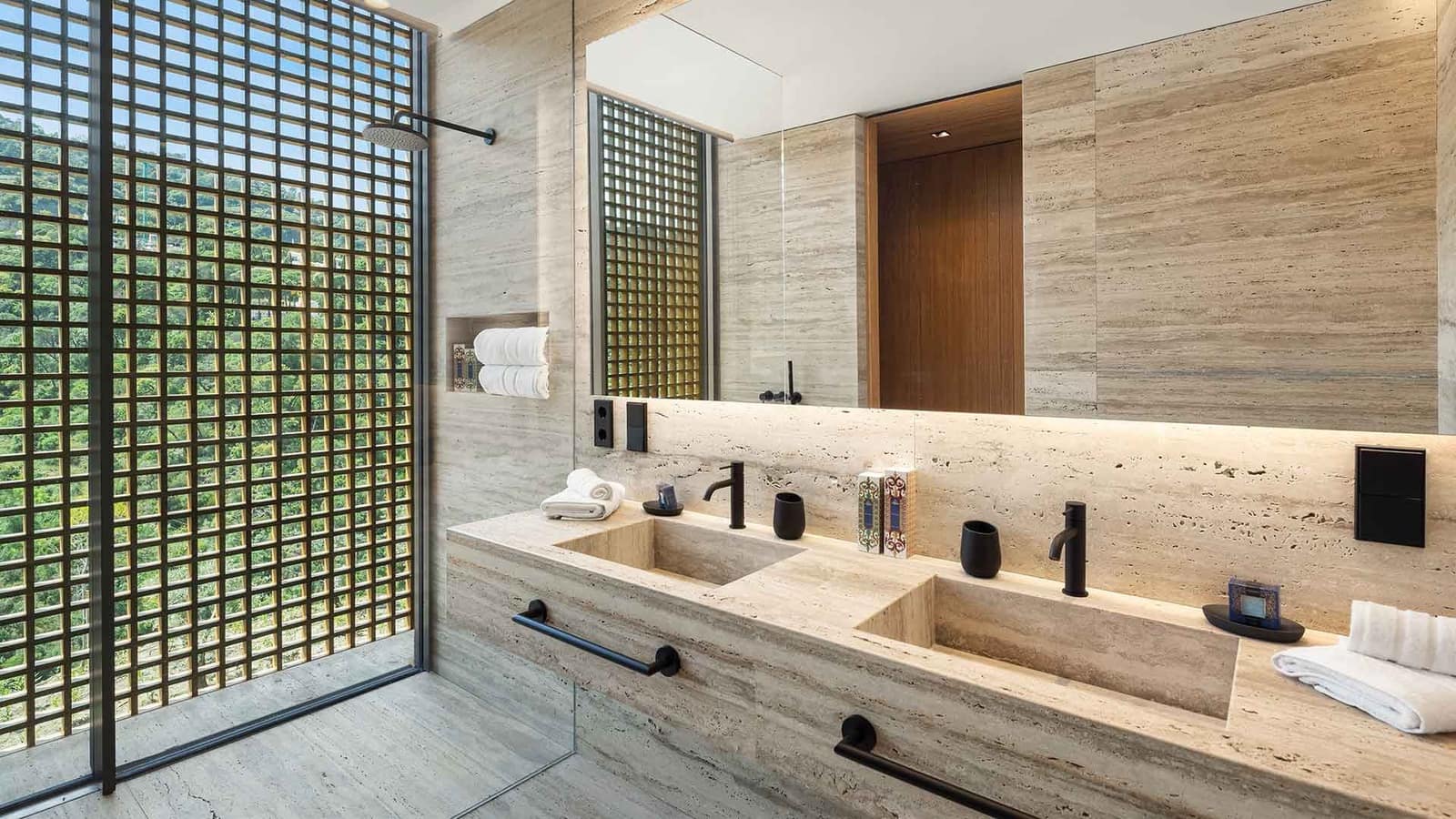 7 soverom Villa til salgs i El Madronal med svømmebasseng - € 10 800 000 (Ref: 9007186)